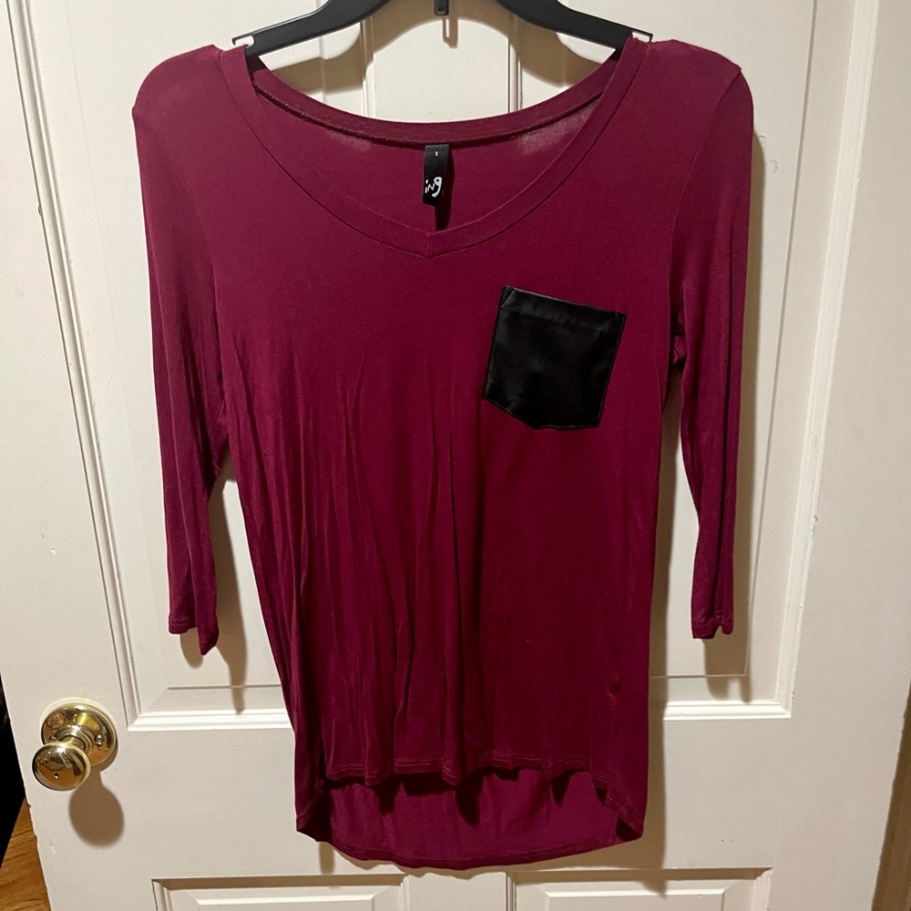 Ing Ladies 3/4 Sleeve V-Neck Top